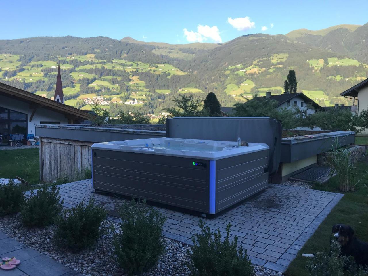 Berghof Zillertal Apartamento Fügen Exterior foto