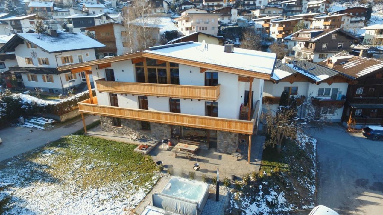 Berghof Zillertal Apartamento Fügen Exterior foto